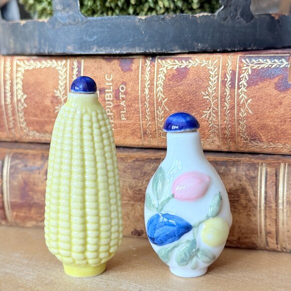 2 Vintage Snuff Bottles - Picture 4 of 11